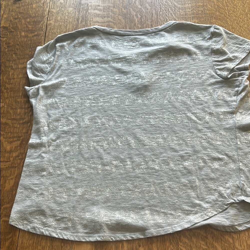 3/$15 V-neck Top Silver Metallic Grey NY &Co Short Sleeve Sz XL - Picture 6 of 9